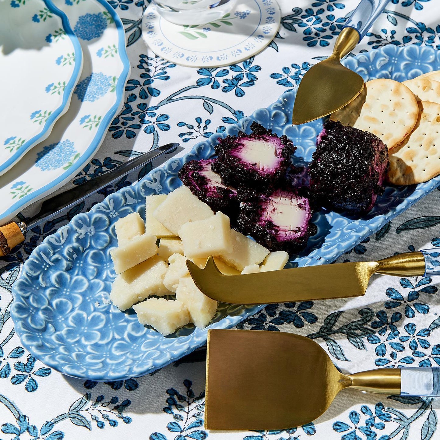 Hydrangea Cracker Dish