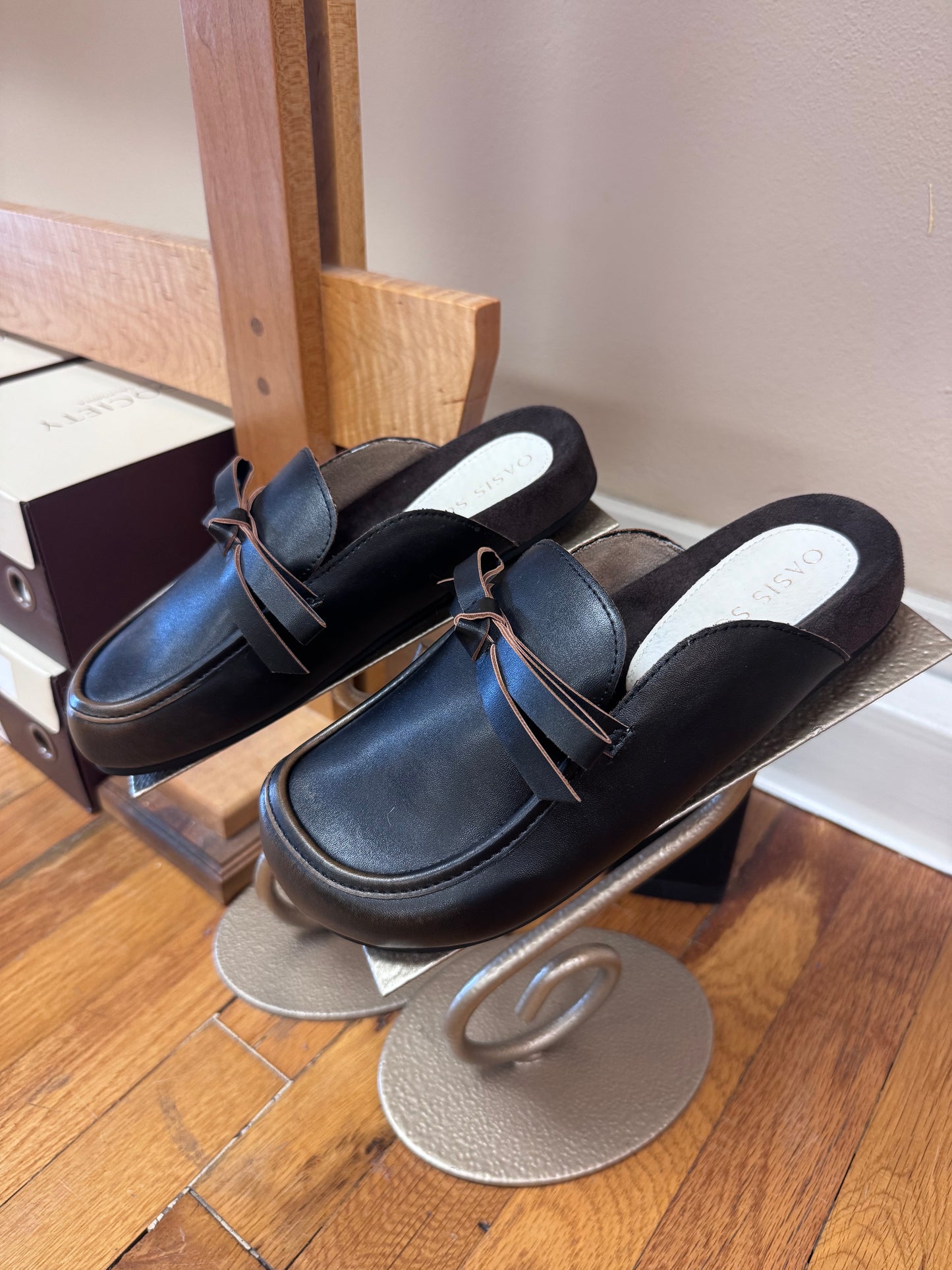 The Stevie Tie Mule