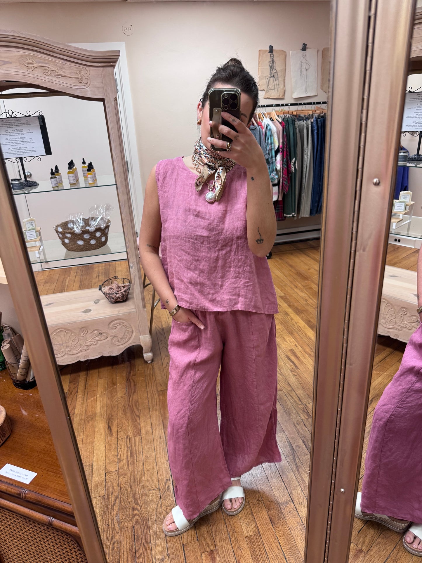 SAGA Berry Linen Pants