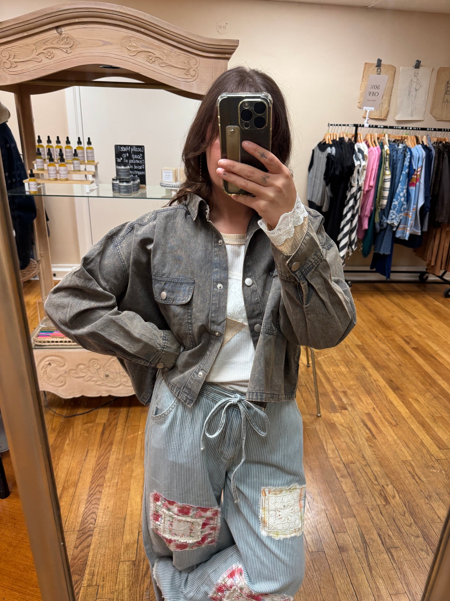 Cropped Snap Button Top