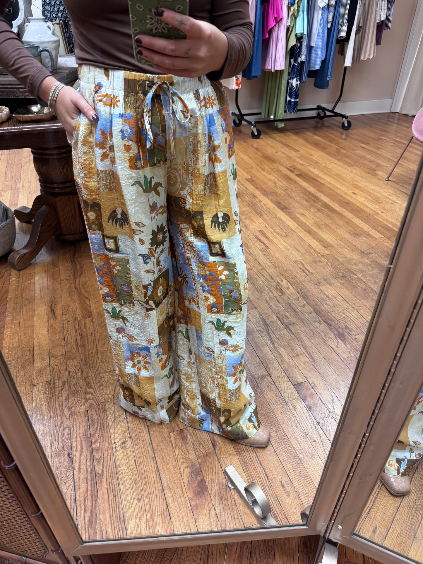 Mediterranean Motif Pants