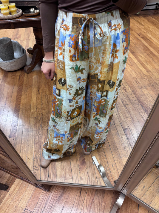 Mediterranean Motif Pants
