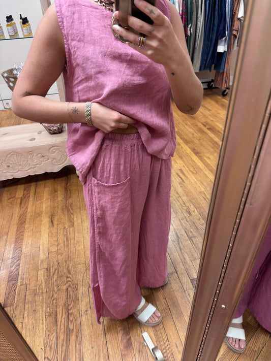 SAGA Berry Linen Pants